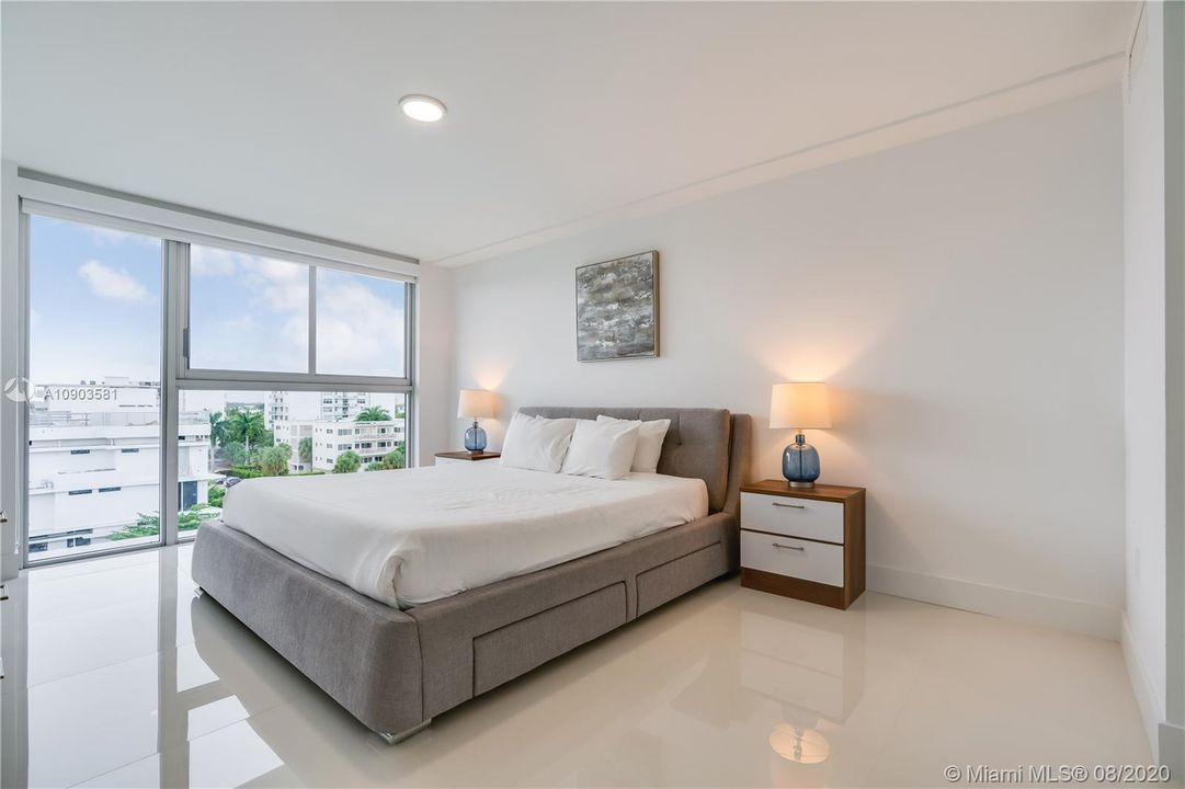 Recently Rented: $3,400 (2 beds, 2 baths, 1463 Square Feet)