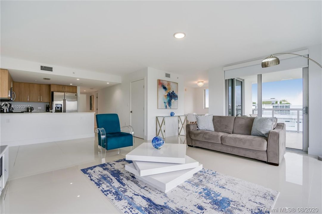 Recently Rented: $3,400 (2 beds, 2 baths, 1463 Square Feet)