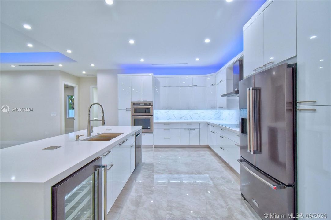 Vendido Recientemente: $1,295,000 (5 camas, 5 baños, 0 Pies cuadrados)