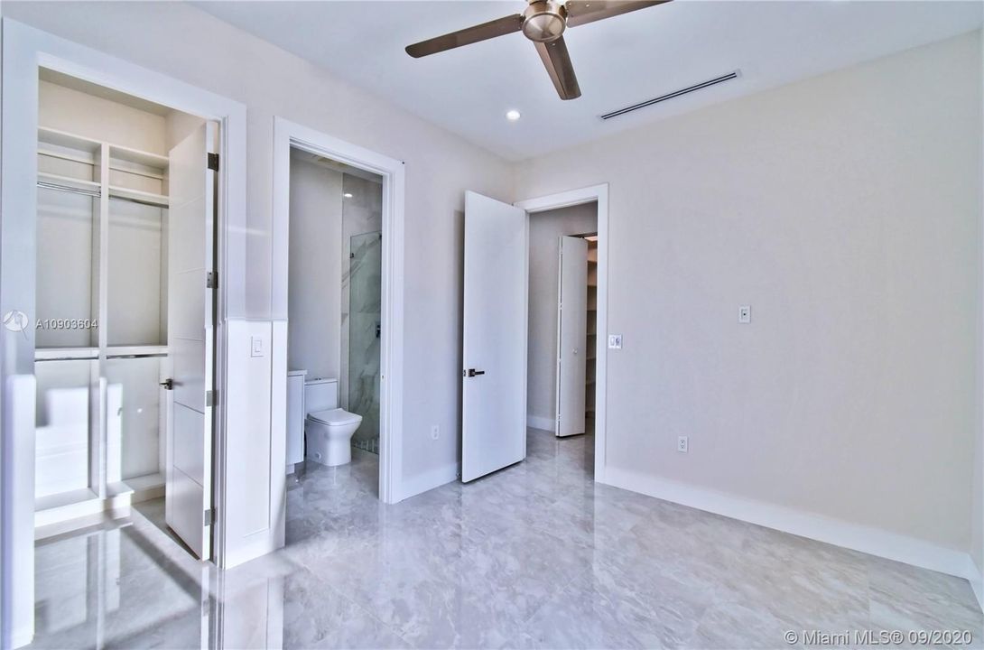 Vendido Recientemente: $1,295,000 (5 camas, 5 baños, 0 Pies cuadrados)