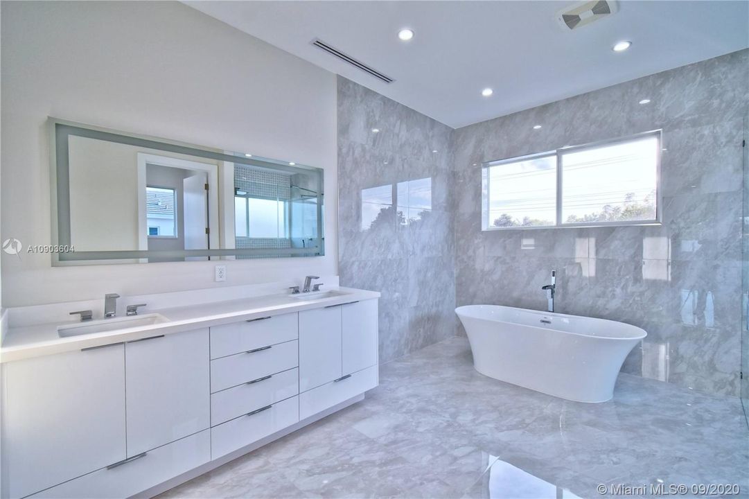 Vendido Recientemente: $1,295,000 (5 camas, 5 baños, 0 Pies cuadrados)