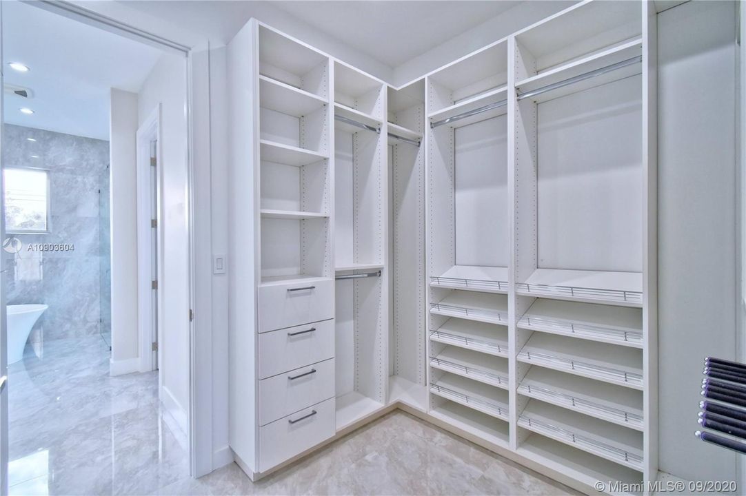 Vendido Recientemente: $1,295,000 (5 camas, 5 baños, 0 Pies cuadrados)