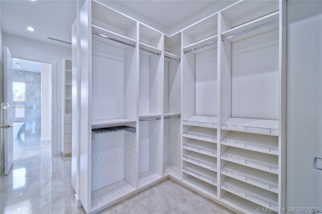 Vendido Recientemente: $1,295,000 (5 camas, 5 baños, 0 Pies cuadrados)