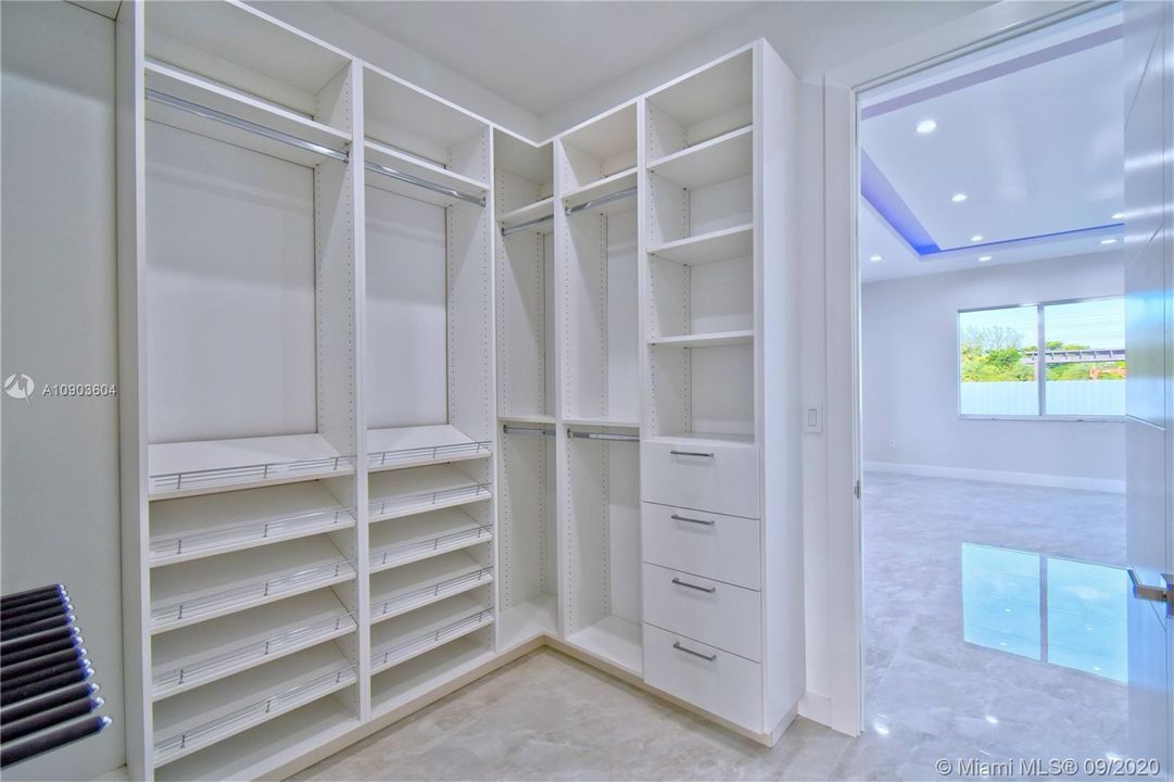 Vendido Recientemente: $1,295,000 (5 camas, 5 baños, 0 Pies cuadrados)