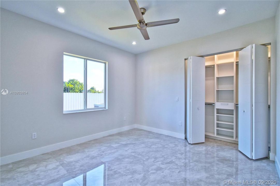 Vendido Recientemente: $1,295,000 (5 camas, 5 baños, 0 Pies cuadrados)