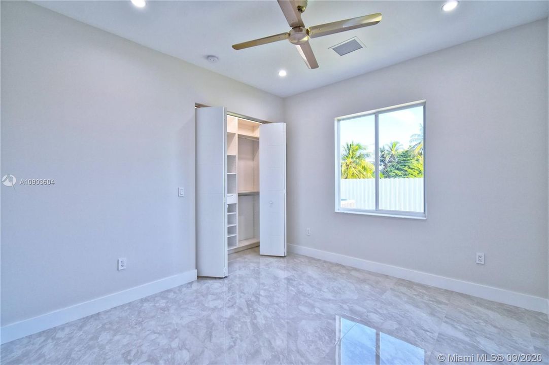Vendido Recientemente: $1,295,000 (5 camas, 5 baños, 0 Pies cuadrados)