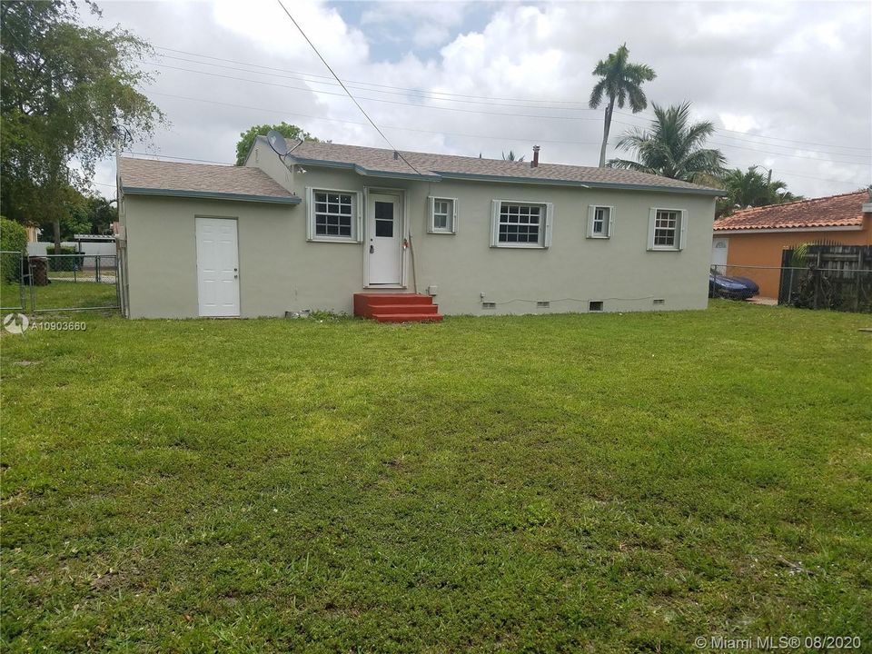 Recientemente alquilado: $2,000 (3 camas, 1 baños, 960 Pies cuadrados)