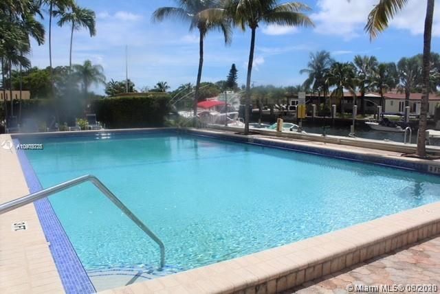 Recently Rented: $1,290 (1 beds, 1 baths, 723 Square Feet)
