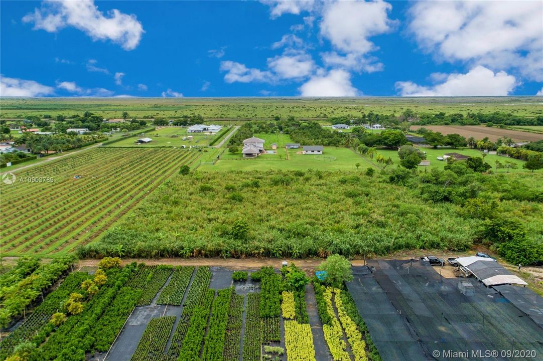最近售出: $179,900 (2.57 acres)