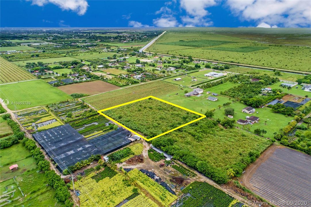 最近售出: $179,900 (2.57 acres)