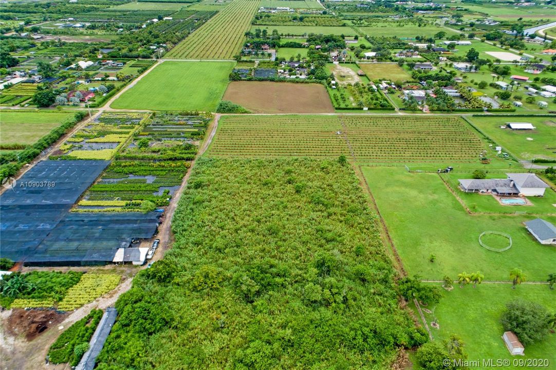 最近售出: $179,900 (2.57 acres)