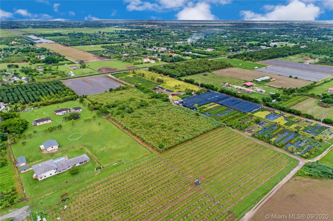 最近售出: $179,900 (2.57 acres)