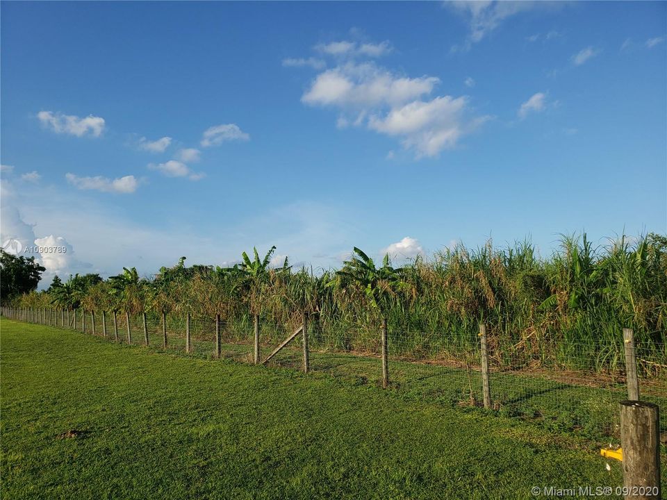 最近售出: $179,900 (2.57 acres)