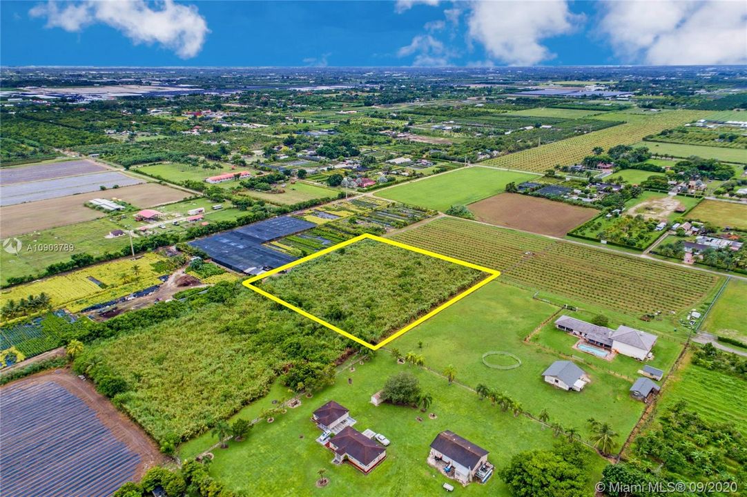 最近售出: $179,900 (2.57 acres)