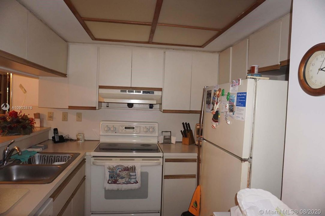 Недавно продано: $185,000 (2 спален, 2 ванн, 944 Квадратных фут)