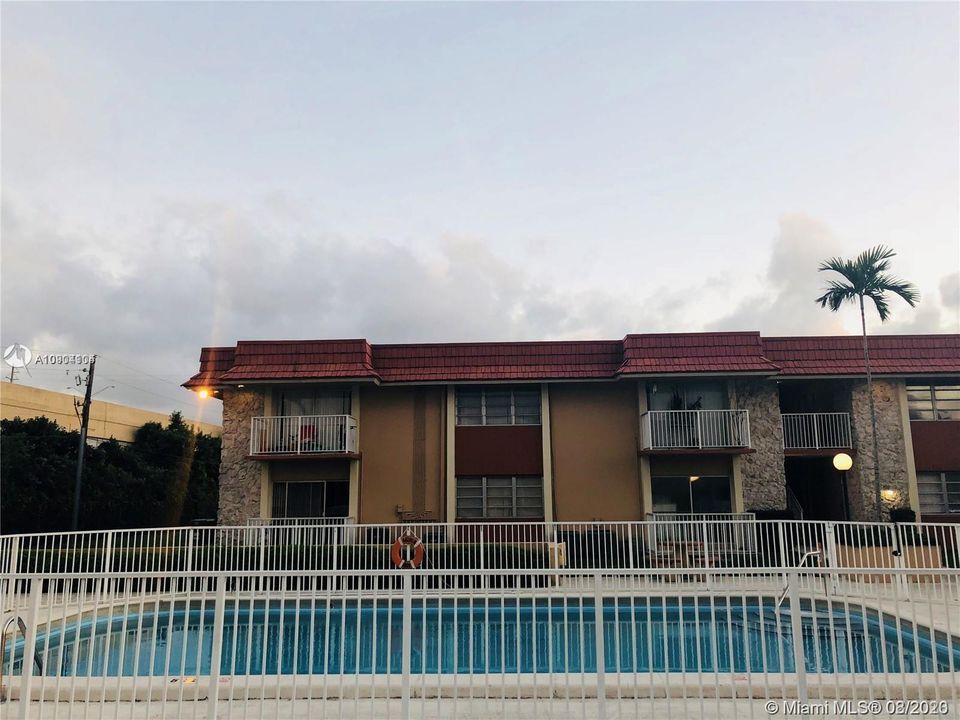 Vendido Recientemente: $160,000 (2 camas, 1 baños, 828 Pies cuadrados)