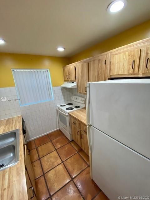 Recently Rented: $1,000 (1 beds, 1 baths, 550 Square Feet)