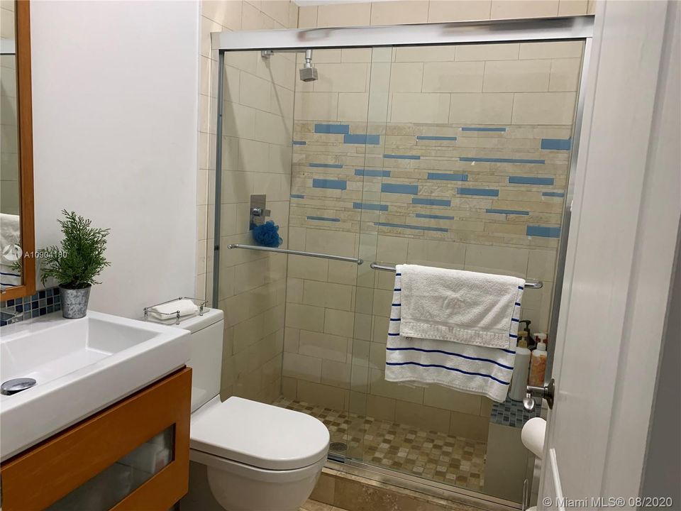 Недавно арендовано: $2,850 (3 спален, 2 ванн, 1850 Квадратных фут)