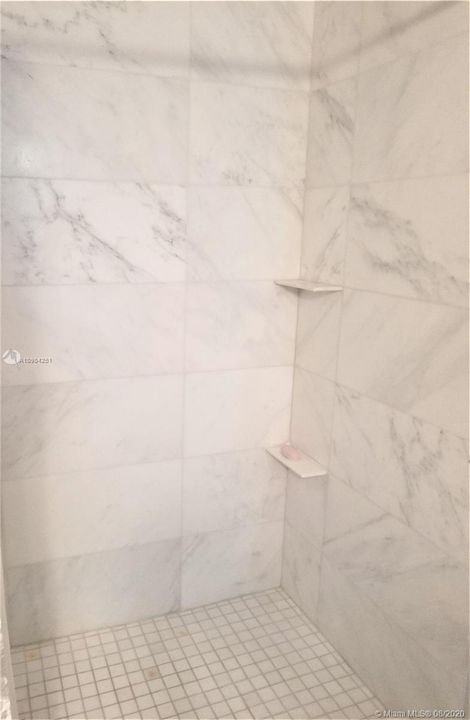 Vendido Recientemente: $295,778 (3 camas, 2 baños, 1301 Pies cuadrados)