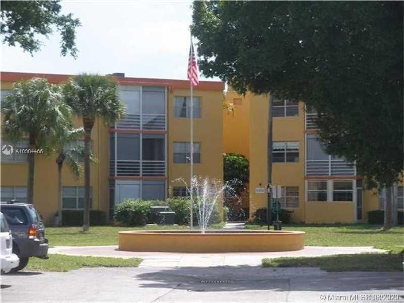 Vendido Recientemente: $112,500 (2 camas, 2 baños, 950 Pies cuadrados)