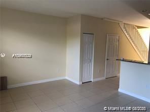 Recently Rented: $1,900 (3 beds, 2 baths, 1506 Square Feet)