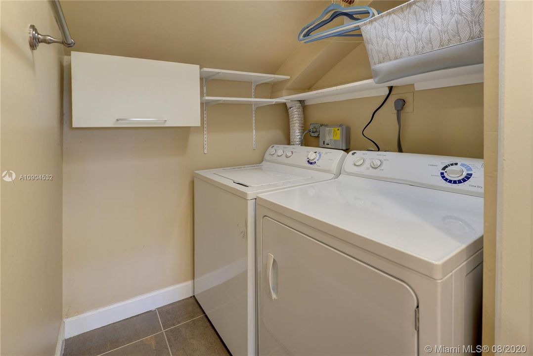 WASHER DRYER UPSTAIRS BY BEDROOMS; SEPARATE ROOM