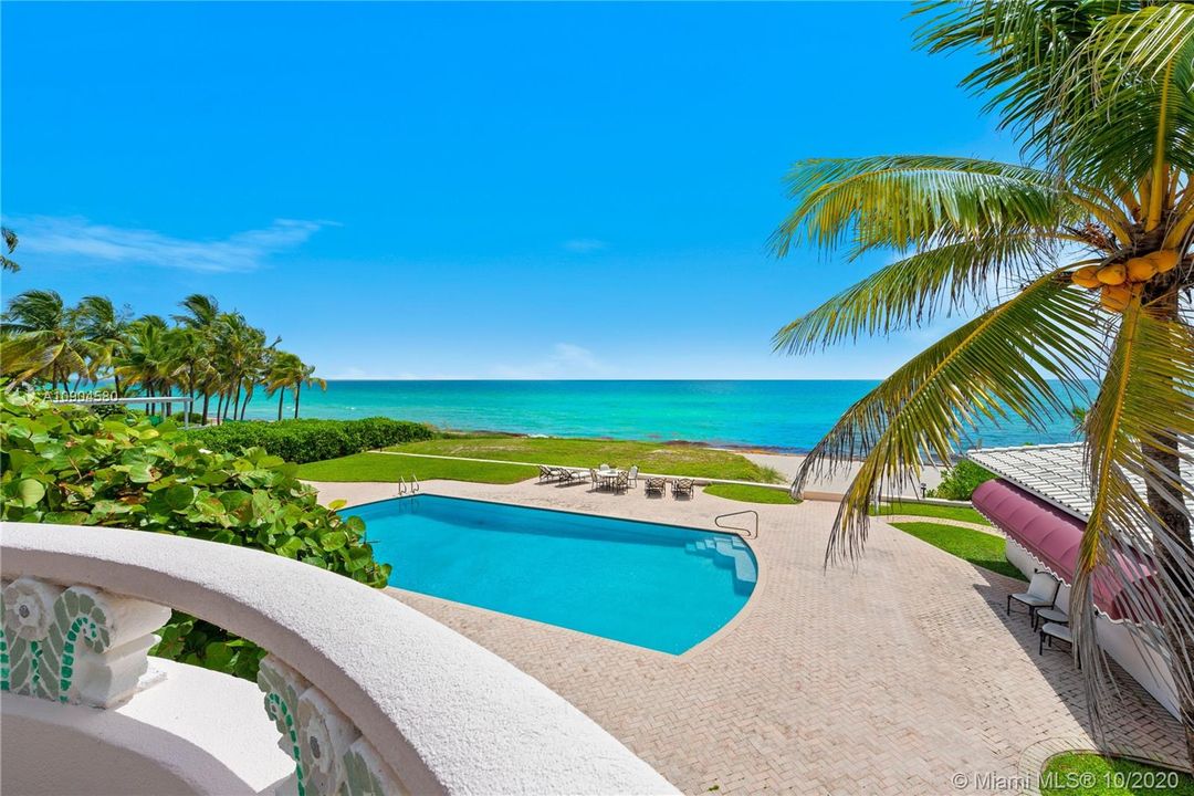 Недавно продано: $23,950,000 (7 спален, 6 ванн, 7761 Квадратных фут)