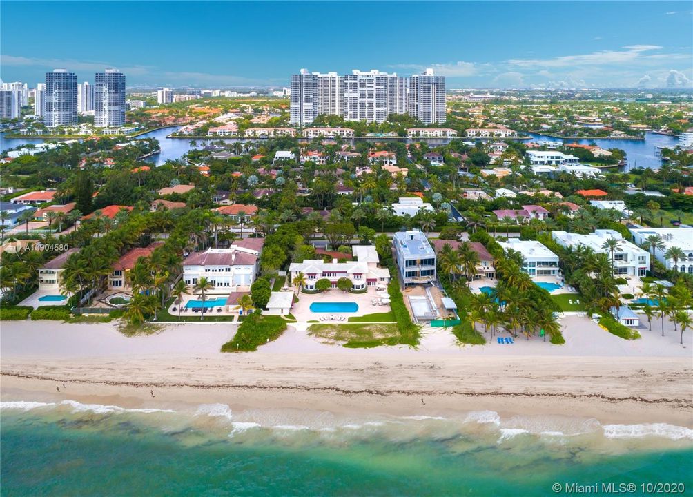 Недавно продано: $23,950,000 (7 спален, 6 ванн, 7761 Квадратных фут)