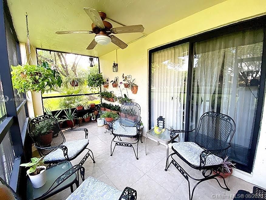 Large Patio/Lanai