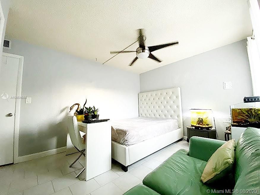 Guest bedroom 2