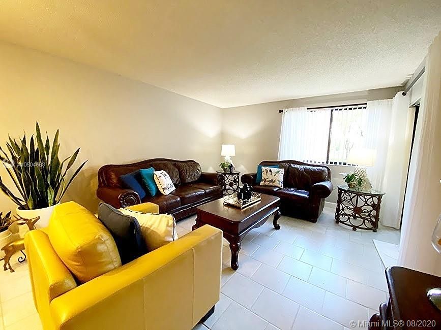 Vendido Recientemente: $220,000 (3 camas, 2 baños, 1228 Pies cuadrados)
