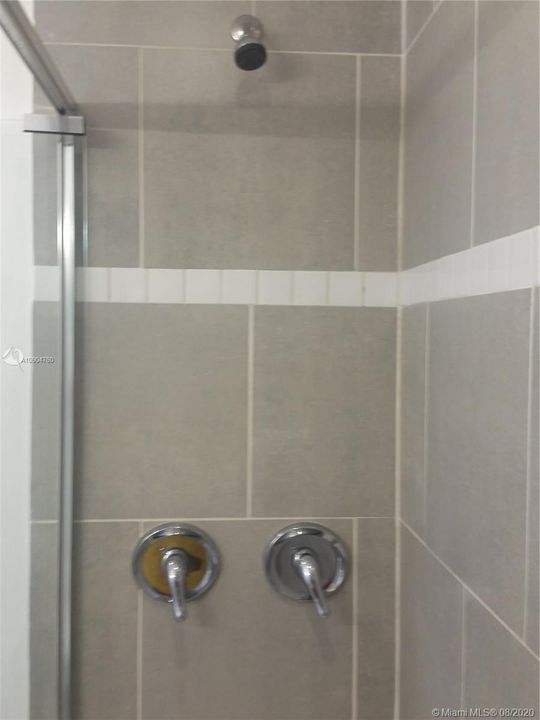 Недавно арендовано: $1,950 (2 спален, 2 ванн, 1000 Квадратных фут)