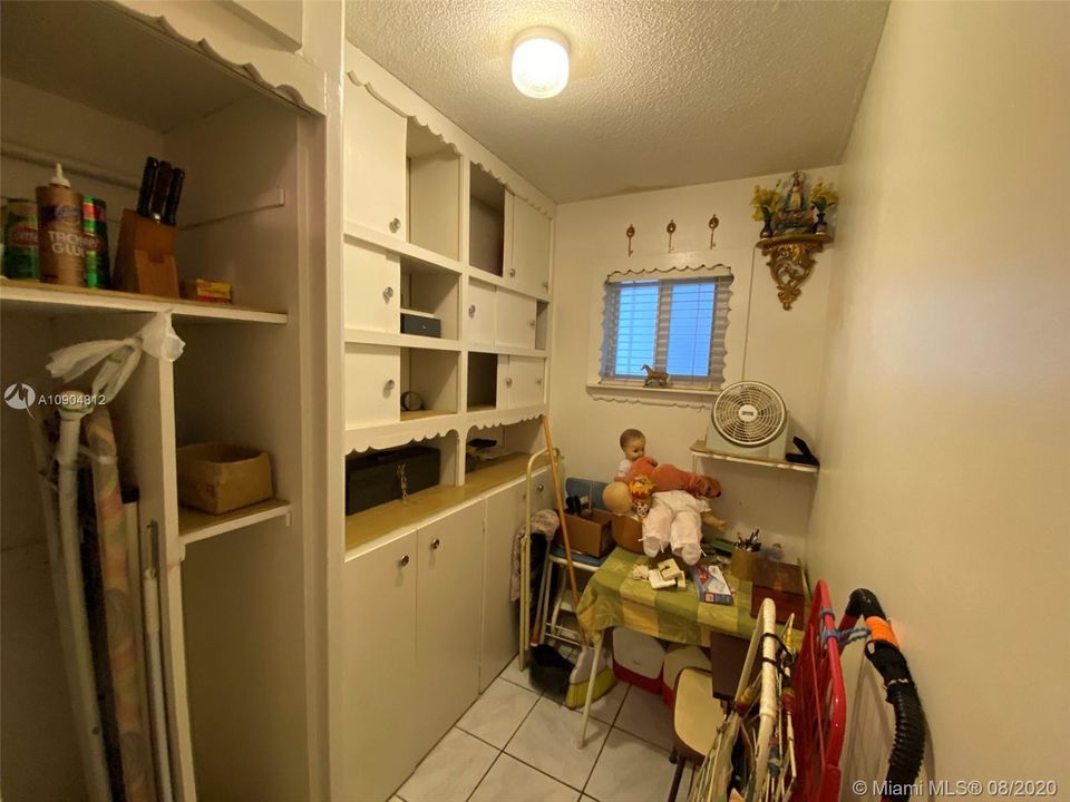 Recently Sold: $149,900 (2 beds, 2 baths, 1350 Square Feet)