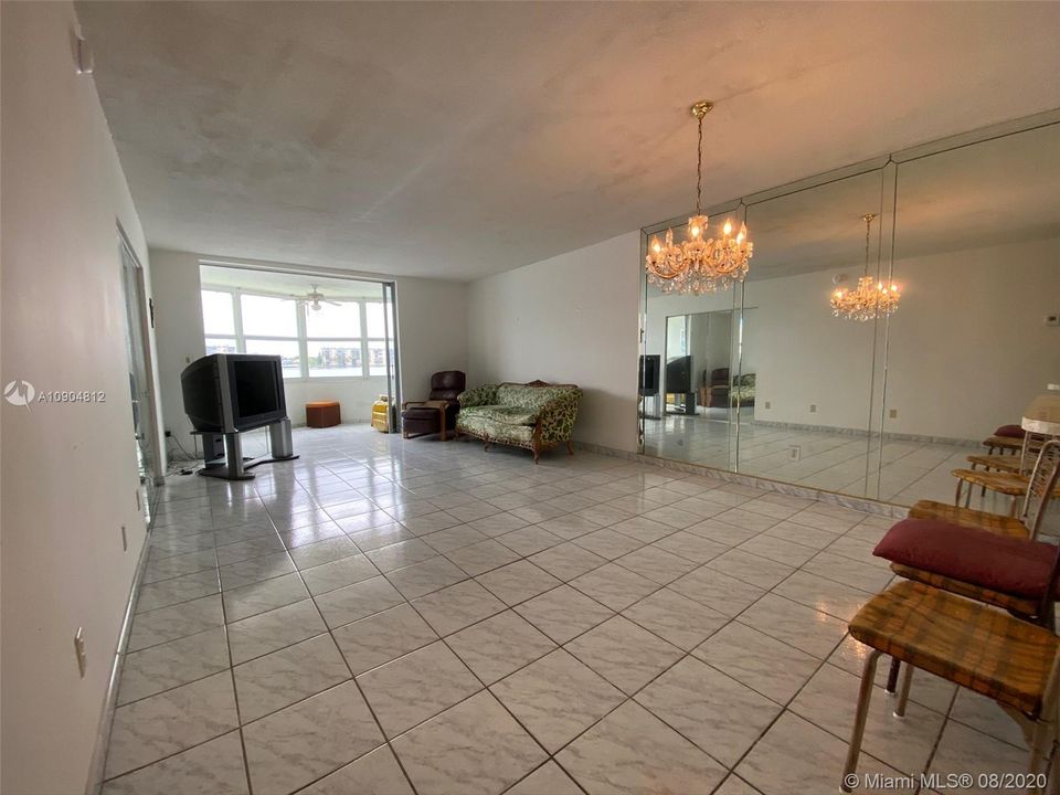 Recently Sold: $149,900 (2 beds, 2 baths, 1350 Square Feet)