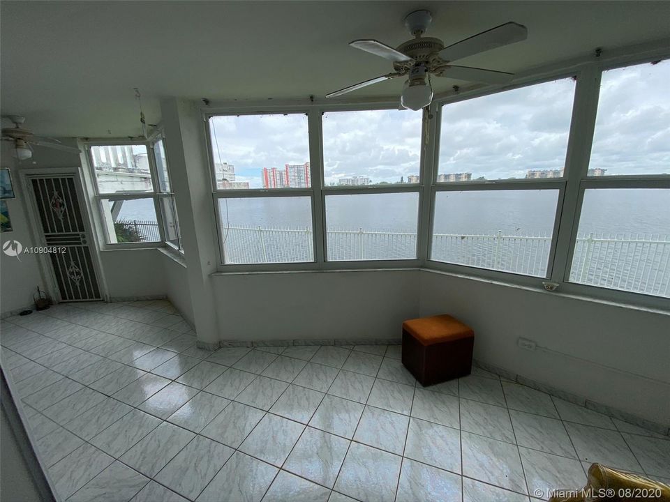 Recently Sold: $149,900 (2 beds, 2 baths, 1350 Square Feet)