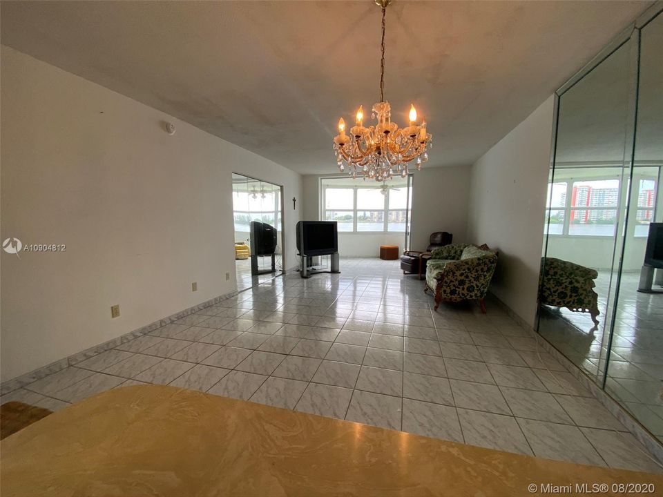 Recently Sold: $149,900 (2 beds, 2 baths, 1350 Square Feet)