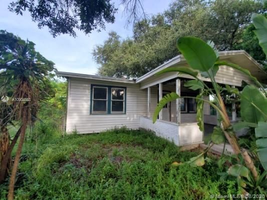 Recently Sold: $115,000 (2 beds, 1 baths, 921 Square Feet)