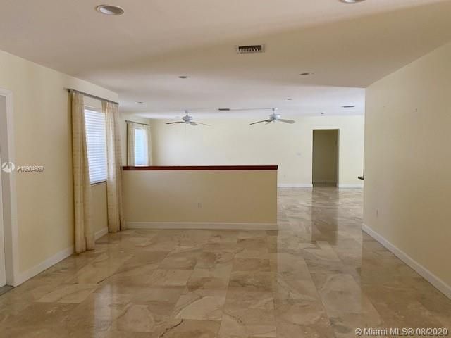 Недавно арендовано: $4,500 (4 спален, 4 ванн, 2795 Квадратных фут)