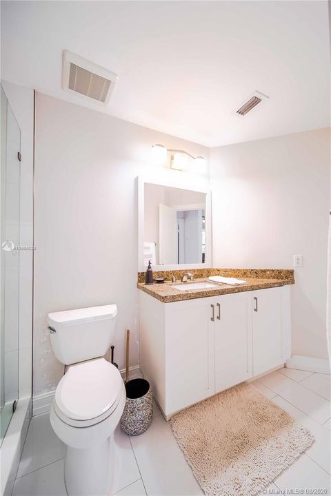 Vendido Recientemente: $235,000 (2 camas, 1 baños, 950 Pies cuadrados)