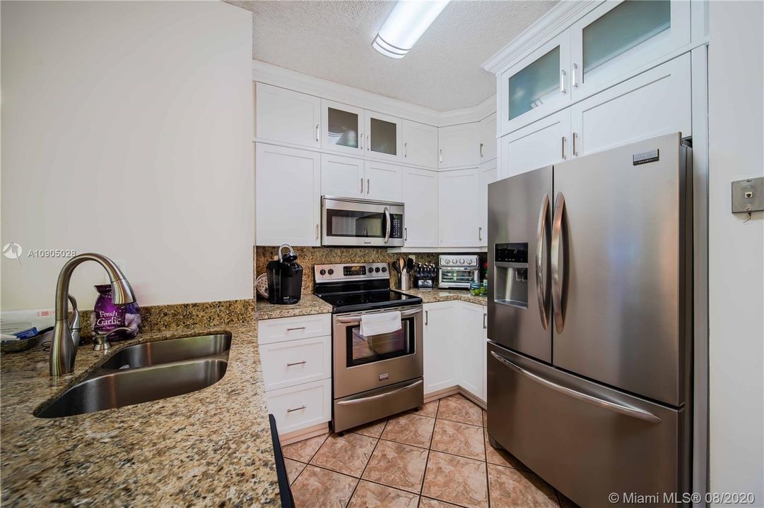 Vendido Recientemente: $235,000 (2 camas, 1 baños, 950 Pies cuadrados)