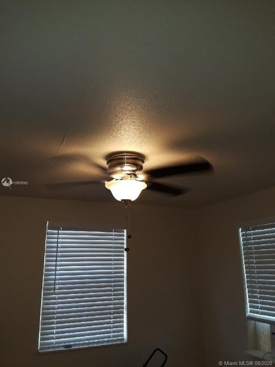 Vendido Recientemente: $799,999 (0 camas, 0 baños, 2878 Pies cuadrados)