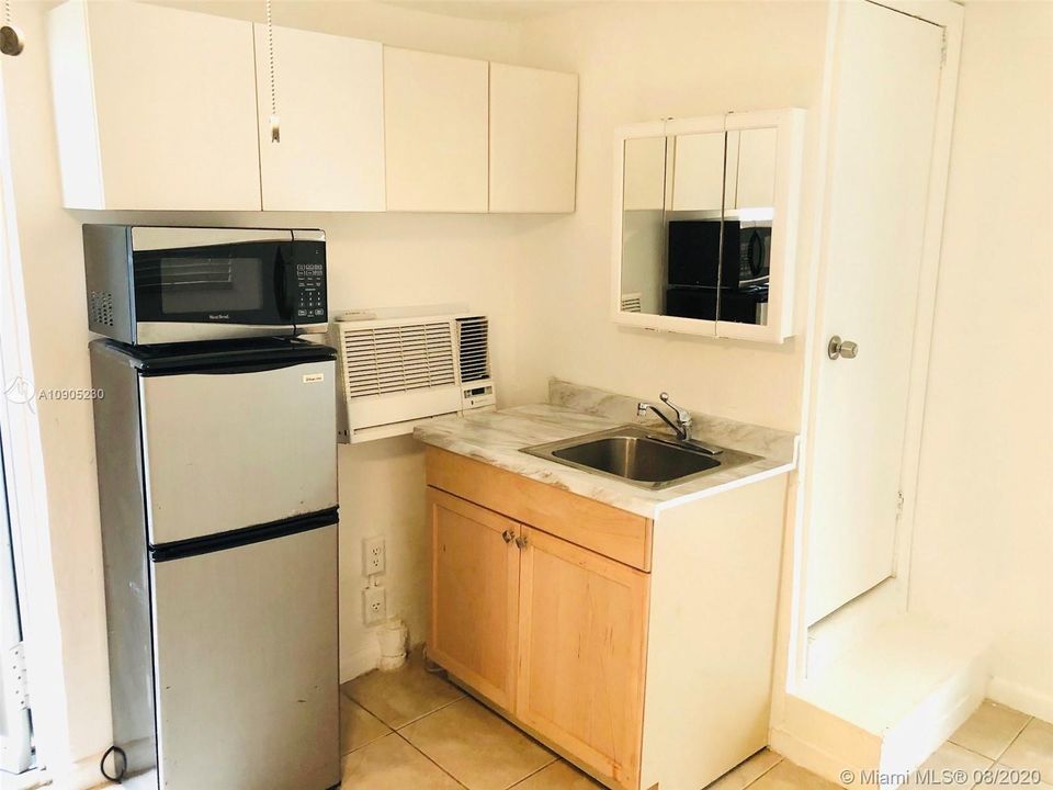 Недавно арендовано: $950 (0 спален, 1 ванн, 250 Квадратных фут)