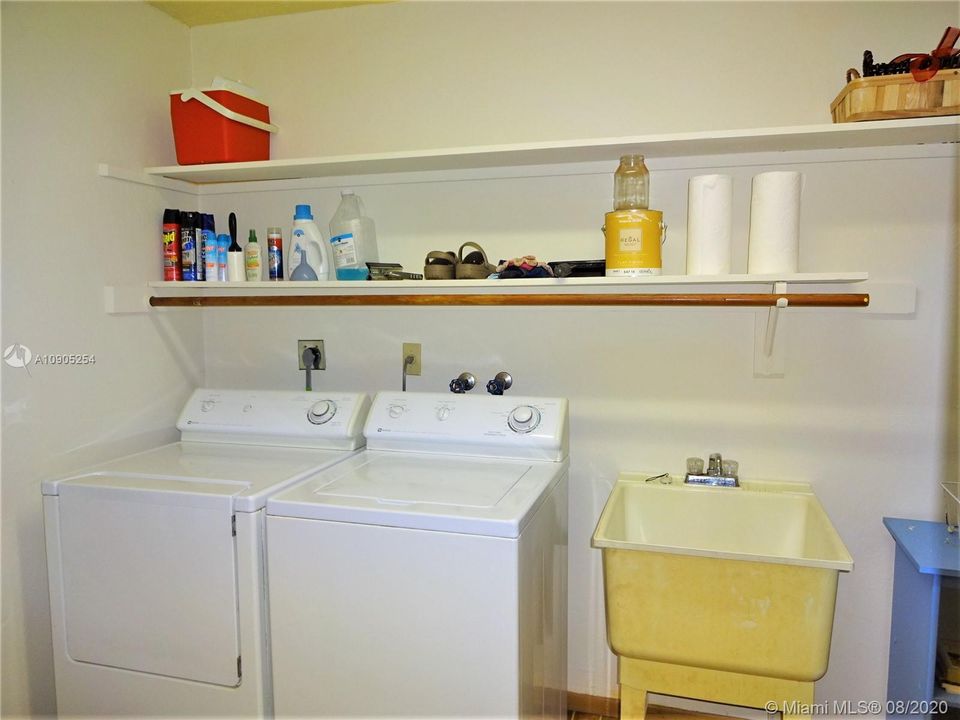 Vendido Recientemente: $475,000 (2 camas, 1 baños, 1538 Pies cuadrados)