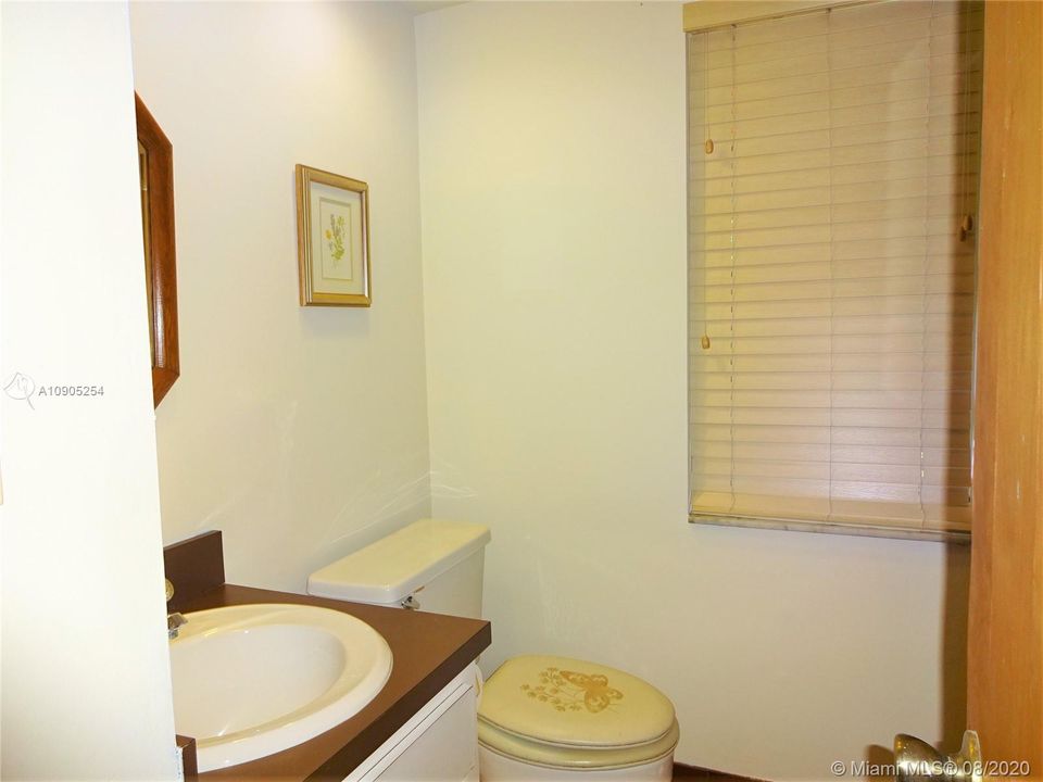 Vendido Recientemente: $475,000 (2 camas, 1 baños, 1538 Pies cuadrados)