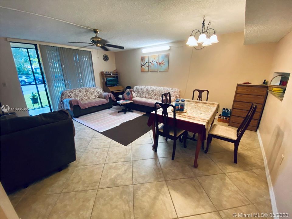 Recently Sold: $189,000 (2 beds, 2 baths, 965 Square Feet)