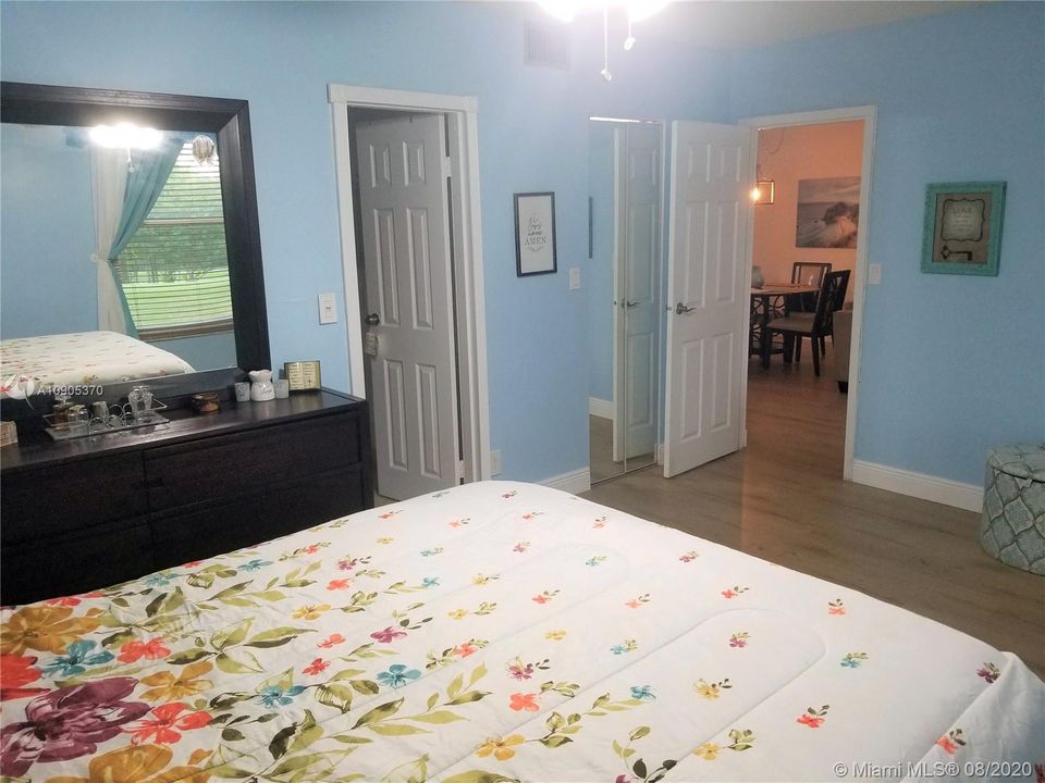 Recently Sold: $122,000 (2 beds, 2 baths, 1180 Square Feet)