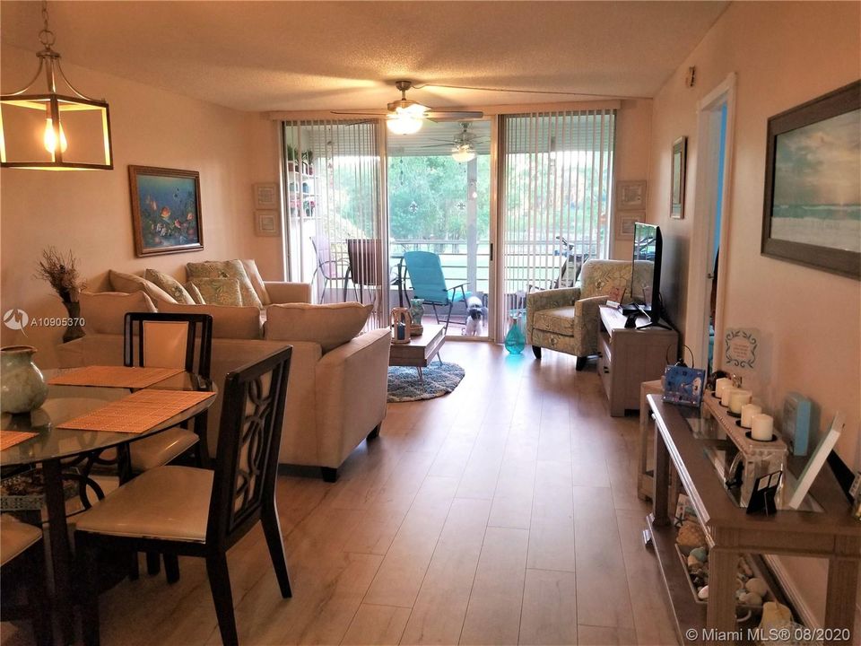 Recently Sold: $122,000 (2 beds, 2 baths, 1180 Square Feet)