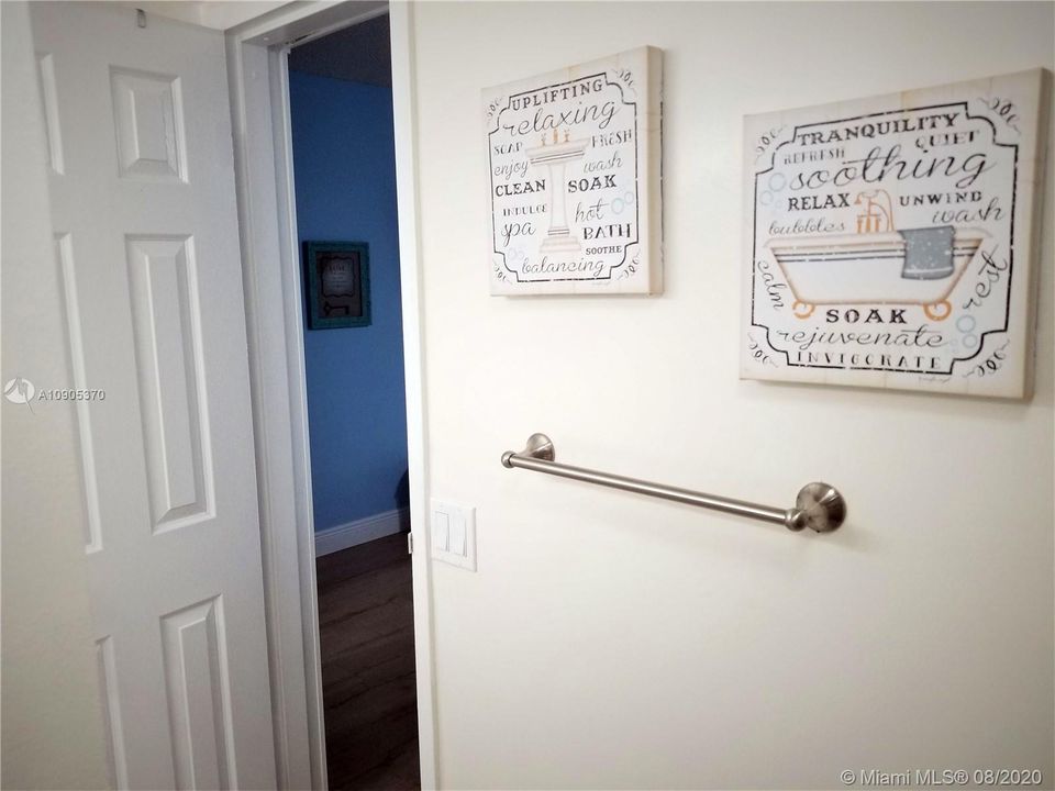 Recently Sold: $122,000 (2 beds, 2 baths, 1180 Square Feet)