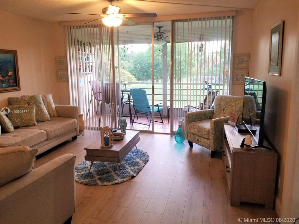 Recently Sold: $122,000 (2 beds, 2 baths, 1180 Square Feet)