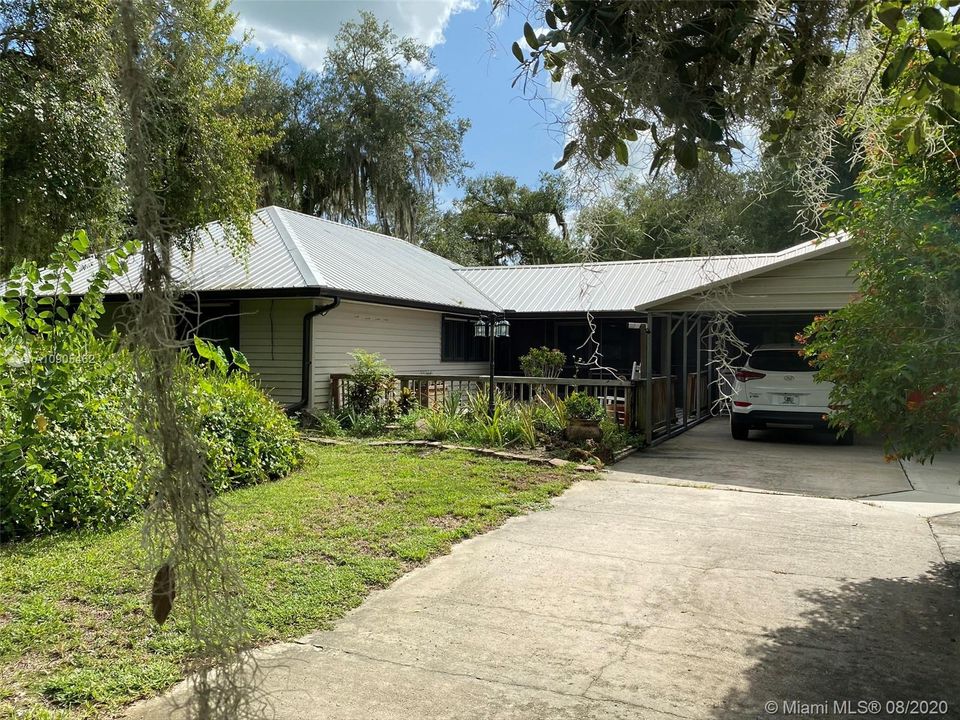 Recently Sold: $239,900 (3 beds, 2 baths, 1720 Square Feet)
